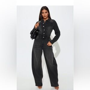 Fashionova brand new barrel leg jumpsuit